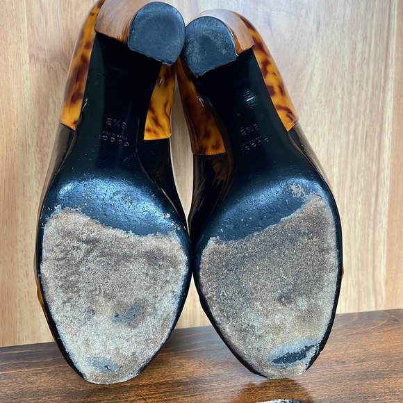 Gucci Vernice Tartaruga Peep Toe Animal Print Black Pump Heels, Size 8.5B - Picture 15 of 16